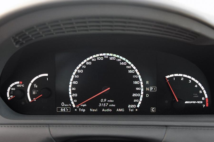  Mercedes-Benz CL65 AMG 2013 года  (фото 7 из 34)